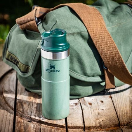 Stanley Classic Series The Trigger Action Travel Mug 20oz Green Stainless  Steel