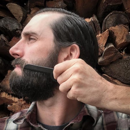 Peigne à barbe et moustache Chicago Comb en fibre de carbone