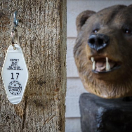 MOTEL KEY TAG GRIZZLY BEAR MOTEL made in USA