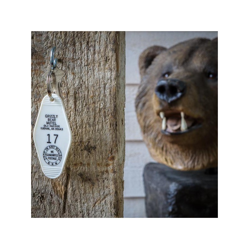 MOTEL KEY TAG GRIZZLY BEAR MOTEL made in USA