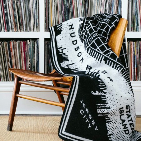 New York City Vintage Map Wool Throw - Black/Smoke 