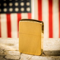 Briquet ZIPPO® 1941 Laiton replica Made In USA